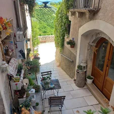 L'armonica Di Nonno Sandro Bed & Breakfast Corfinio
